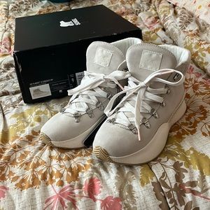 NWT Sorel Out N About III Conquest